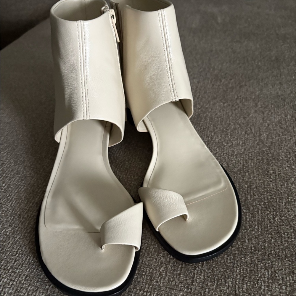 🔥❤️😍Vince Cream LEATHER Sandals Minimalist Toe-Ring Design